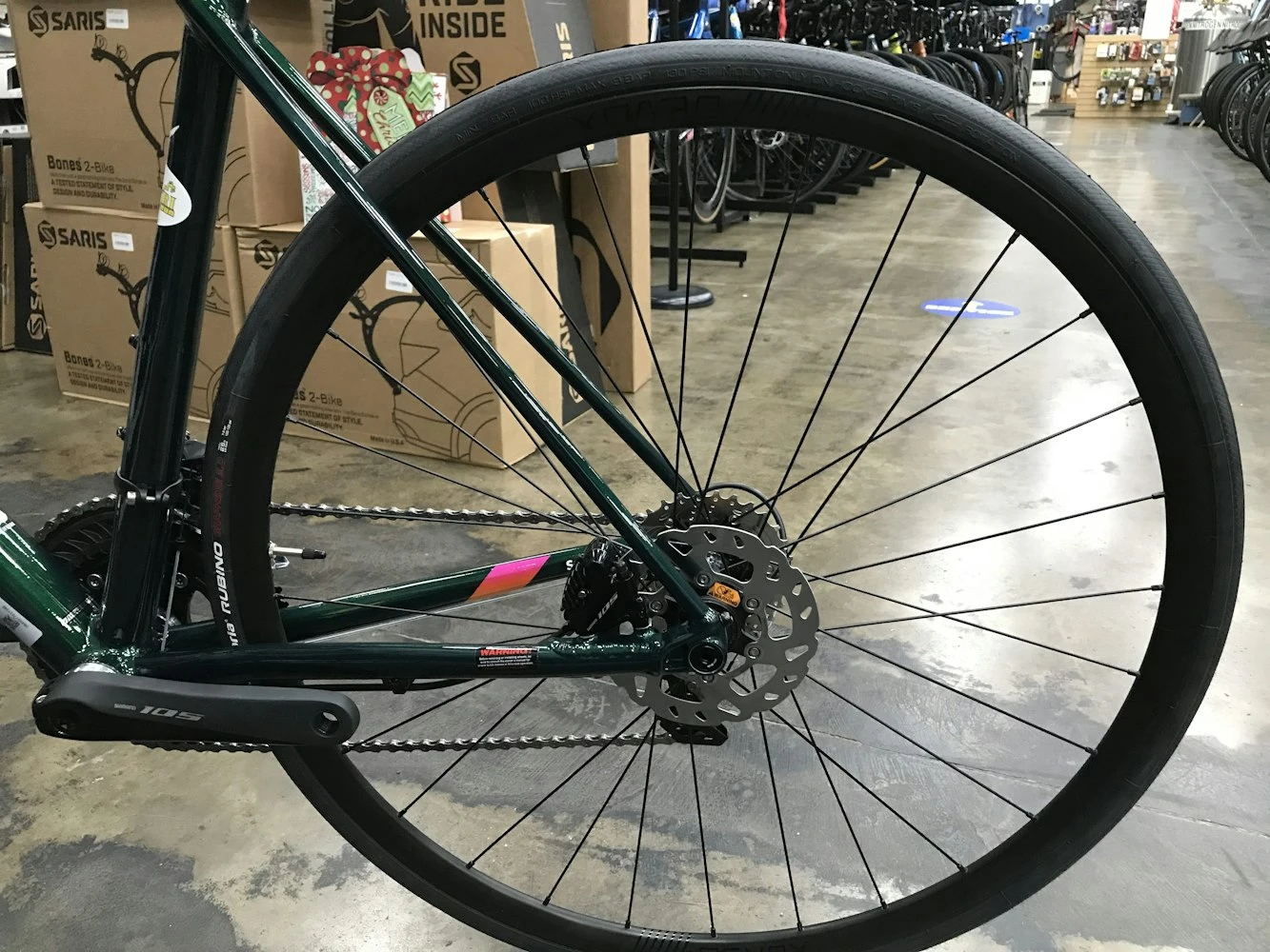 Felt FR30 Shimano 105 - Eden Green 2022 11 Felt FR30 Shimano 105 - Eden Green 2022 - Image 11