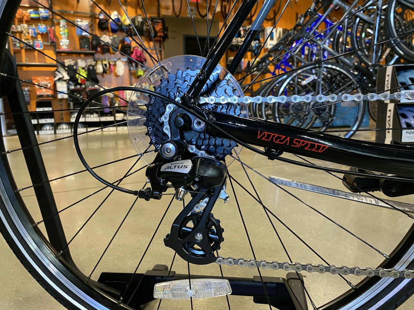 Felt Verza Speed 50 Shimano Acera - Black 2022 2 Felt Verza Speed 50 Shimano Acera - Black 2022 - Image 2