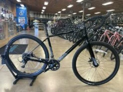 Felt Broam 60 Gravel Shimano Sora/Claris Mix Black 2020