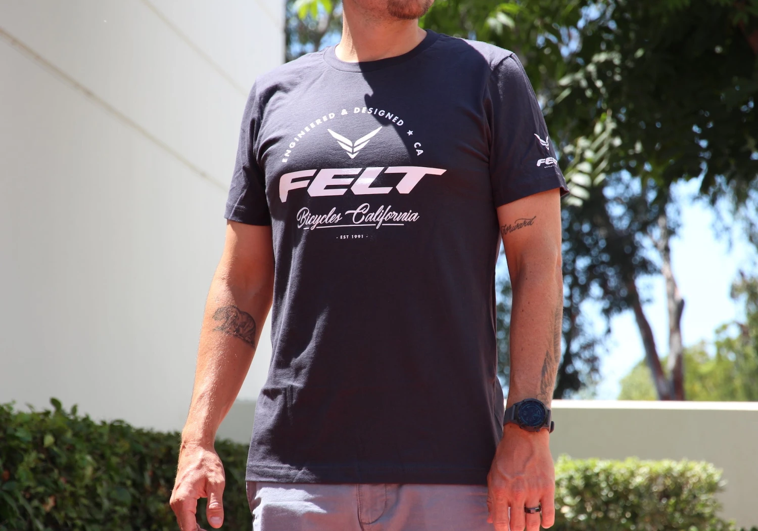 Felt Bicycles Classique Dark Grey T-Shirt | Men's 3 Felt Bicycles Classique Dark Grey T-Shirt | Men's - Image 3