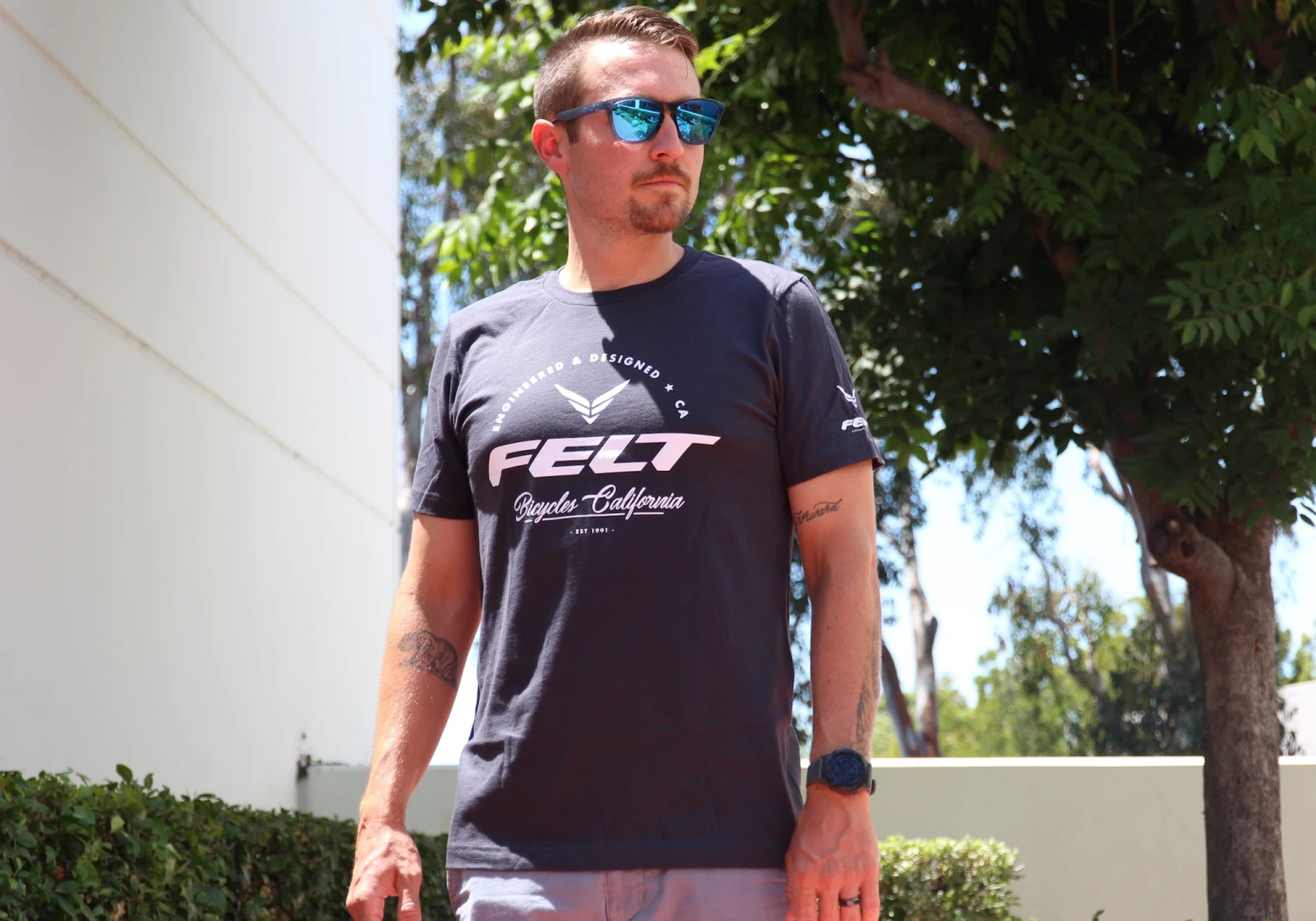 Felt Bicycles Classique Dark Grey T-Shirt | Men's 2 Felt Bicycles Classique Dark Grey T-Shirt | Men's - Image 2