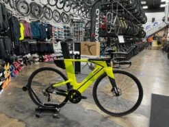 Felt IA Advanced Shimano 105 11 Speed - Chartreuse Geo 2023