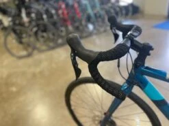 Felt VR40 Disc Shimano Tiagra - Aquafresh 14 Felt VR40 Disc Shimano Tiagra - Aquafresh -Felt NLzhWuibKWjrUn9s2abLM3mjQ