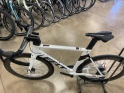 Felt AR Advanced Shimano Ultegra Reynolds AR58 White 2023 -Felt SX4DF75UyIt 2HgV0eOln3 6c