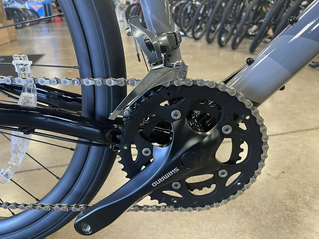 Felt Broam 60 Shimano Sora/Claris Mix - Black 2022 2 Felt Broam 60 Shimano Sora/Claris Mix - Black 2022 - Image 2