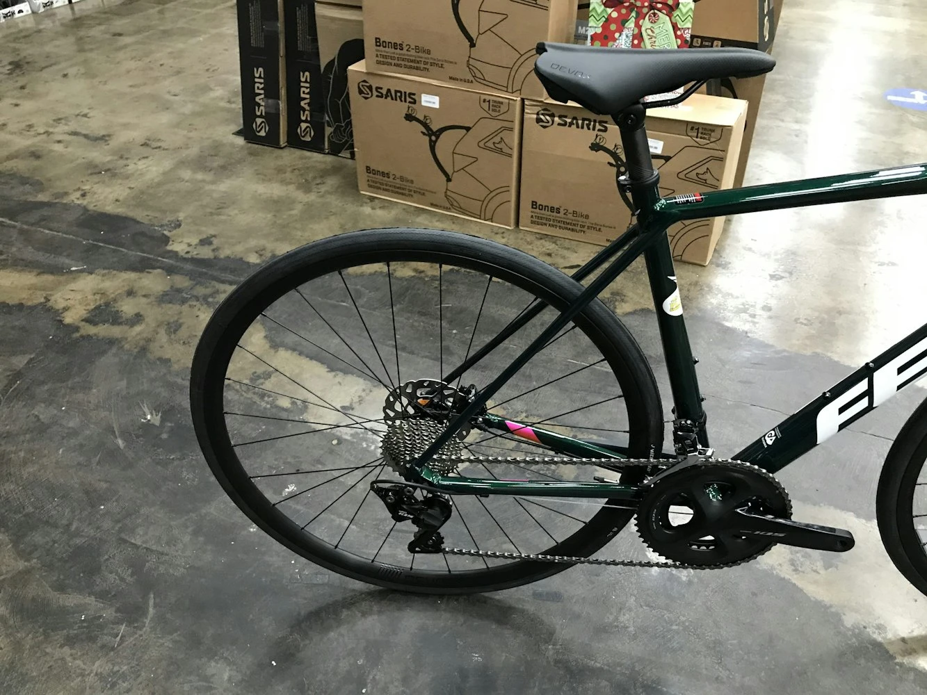 Felt FR30 Shimano 105 - Eden Green 2022 6 Felt FR30 Shimano 105 - Eden Green 2022 - Image 6