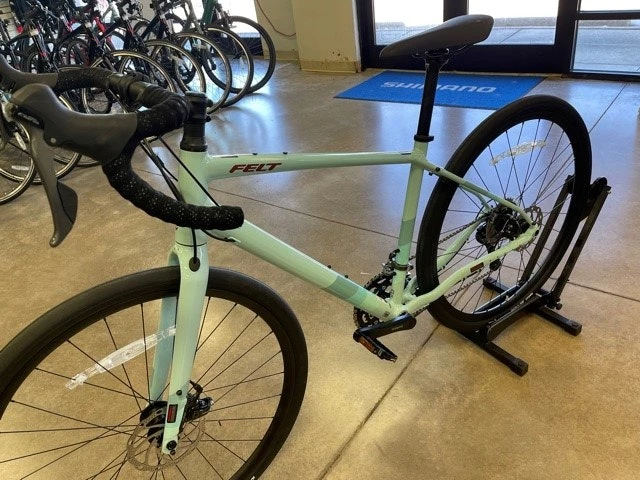 Felt Broam 60 Gravel Shimano Sora/Claris Mix Duck Egg Blue 2020 3 Felt Broam 60 Gravel Shimano Sora/Claris Mix Duck Egg Blue 2020 - Image 3