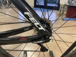 Felt B Performance Shimano Ultegra Zipp 404 Firecrest Charcoal 2023 -Felt lggKFY7JX2JdqtOhNY9DpTwkE