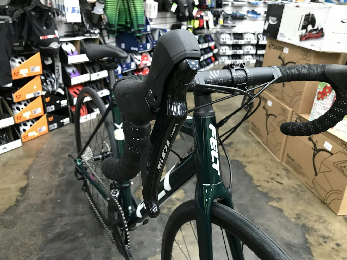 Felt FR30 Shimano 105 - Eden Green 2022 7 Felt FR30 Shimano 105 - Eden Green 2022 - Image 7